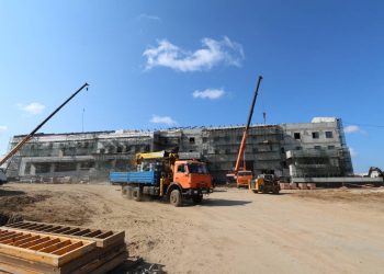 Заместитель директора ФСИН России проверил ход строительства нового СИЗО в Казани