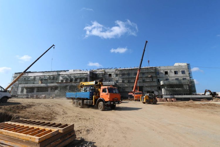 Заместитель директора ФСИН России проверил ход строительства нового СИЗО в Казани