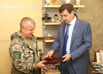 Юрий Камалтынов встретился с врачом, участвовавшим в спецоперации