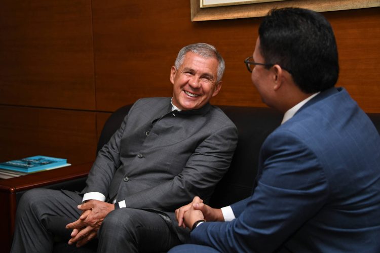 Минниханов встретился с Королем Малайзии