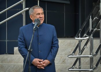 Минниханов встретился с педагогическими династиями Татарстана