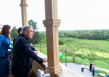 Минниханов посетил ряд объектов в историческом центре Елабуги