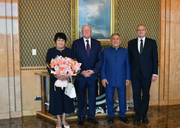 Минниханов встретился с директором Центра имени Н.Ф.Гамалеи