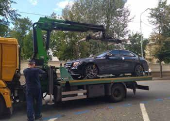 В Казани у мужчины арестовали автомобиль за долги по налогам