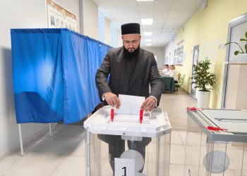 Муфтий Татарстана проголосовал на выборах депутатов Госсовета РТ