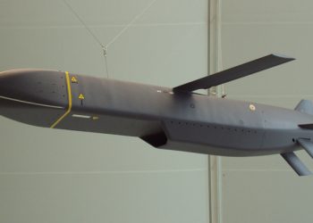 Российские специалисты начали изучать боевые части ракет Storm Shadow