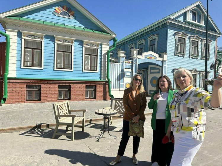 Супруга Посла Турции в РФ посетила Старо-Татарскую слободу