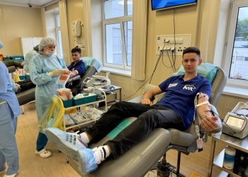 Молодогвардейцы Татарстана организовали акцию по сдаче донорской крови