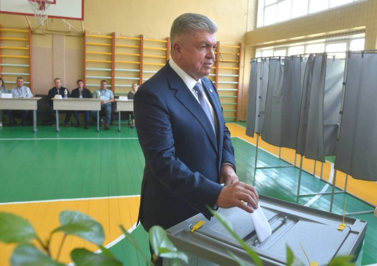 Наиль Магдеев проголосовал на выборах депутатов Госсовета РТ