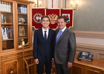 Мэр Казани встретился с двукратным победителем Международной олимпиады по информатике