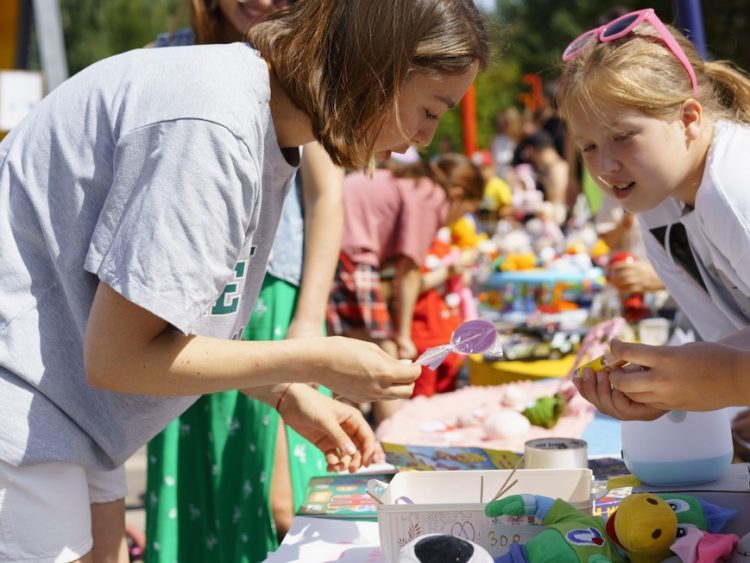 Юные казанцы смогут продать свои игрушки на детской барахолке