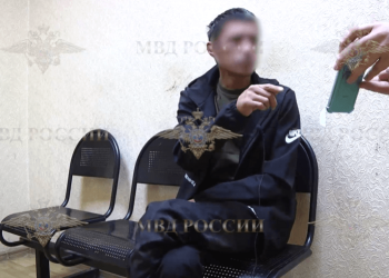 В Татарстане возбудили уголовное дело на мужчин, бросивших банку в патрульную машину