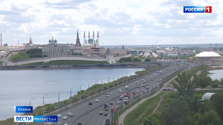 Заменили брусчатку, высадили новые цветы и обновили визитную карточку города: в Казани завершают подготовку к саммиту БРИКС