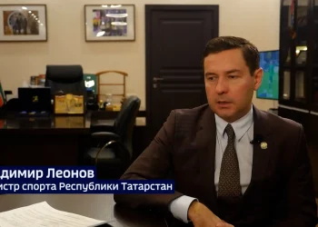 Глава Минспорта РТ в шутку предложил Загитовой в женихи своего сына