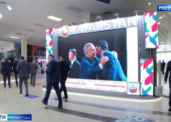 Минниханов на полях ВЭФ встретился с премьер-министром Малайзии