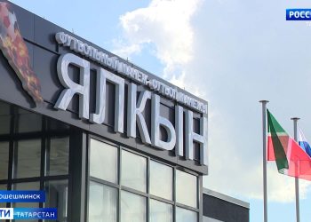 Минниханов на полях ВЭФ встретился с премьер-министром Малайзии