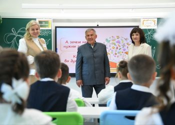 Рустам Минниханов открыл в Казани новый лицей на 1,5 тыс. мест