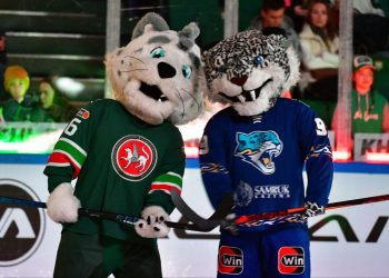 Минниханов призвал болельщиков поддержать ХК «Ак Барс» в матче против «Барыса»