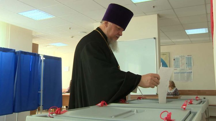 Александр Бородин проголосовал на выборах в Госсовет РТ