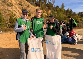 Казанцы собрали более 800 кг мусора на субботнике у Изумрудного озера