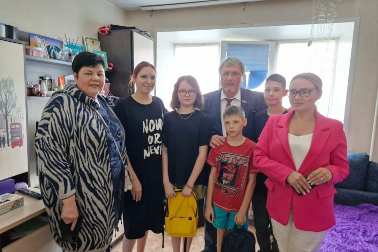 Депутат Госсовета РТ встретился с семьями мобилизованных