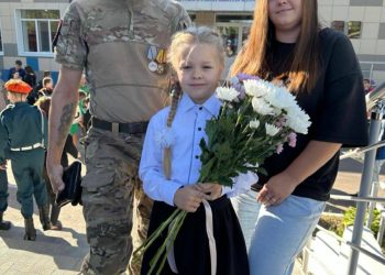 Боец СВО из Васильево провел дочку в 1 класс