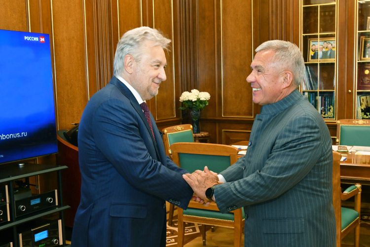 Минниханов встретился с заместителем Генпрокурора Пономаревым