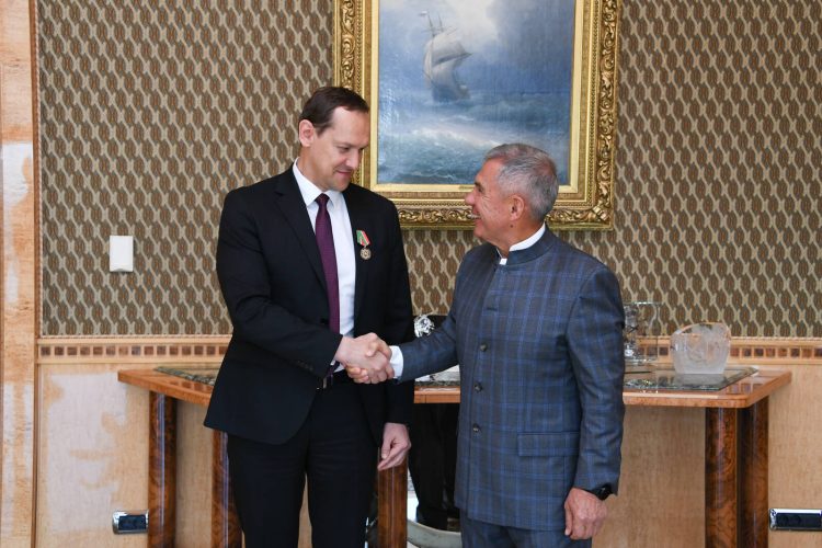 Минниханов встретился с руководителем Федеральной службы государственной регистрации, кадастра и картографии