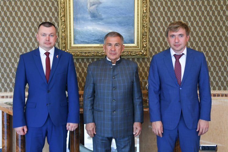 Минниханов встретился с новыми главами Росмолодежи и «Движения первых»