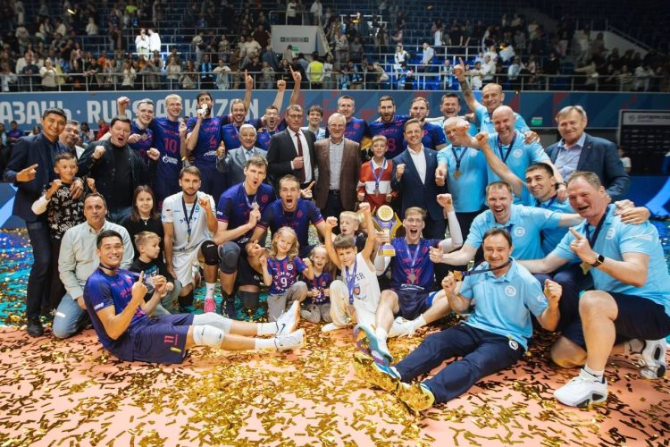 Минниханов поздравил «Зенит-Казань» с десятым Суперкубком