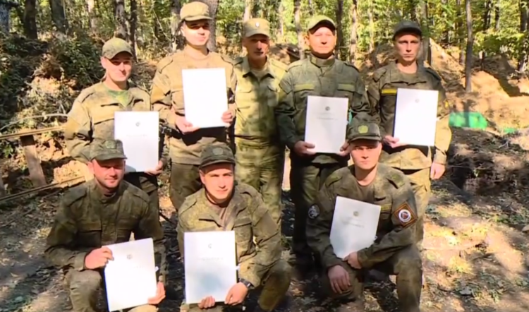 Минниханов выразил благодарность бойцам полка 1232 за их мужество и отвагу